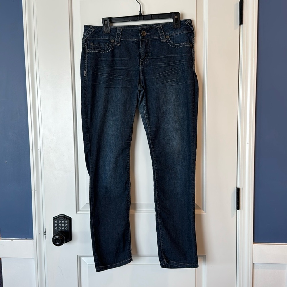 Maurices Womens Jeans Size Large short Regular Denim Skinny Jeans
